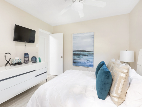 Boca Raton Vacation Pool Home Four Bedroom